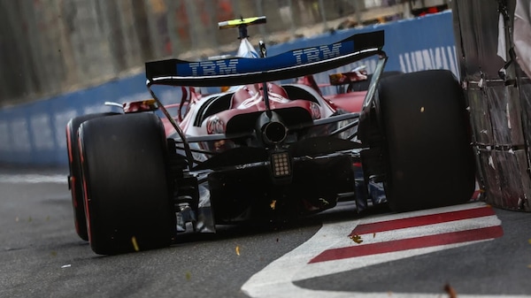 Ferrari, a Baku tramontano l’estate e le speranze: vittoria lontana e classifica complicata