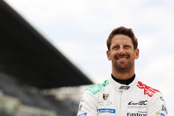 Gaffe di Grosjean in diretta tv sulla McLaren, poi si scusa con un post