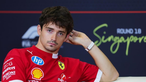 Leclerc, Ferrari in vantaggio su Mercedes: "Vincere? Meno chance di quelle di Verstappen per il titolo"