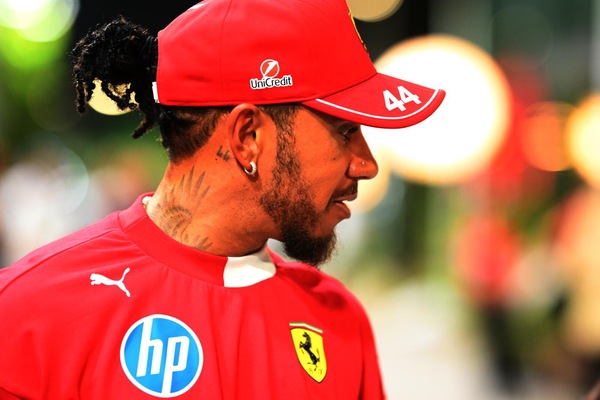 Hamilton ottimista, a Singapore l'obiettivo è una qualifica migliore di Baku