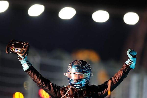 GP Singapore, Mercedes: al Marina Bay fa caldo, ma la W16 non lo sa e vince lo stesso