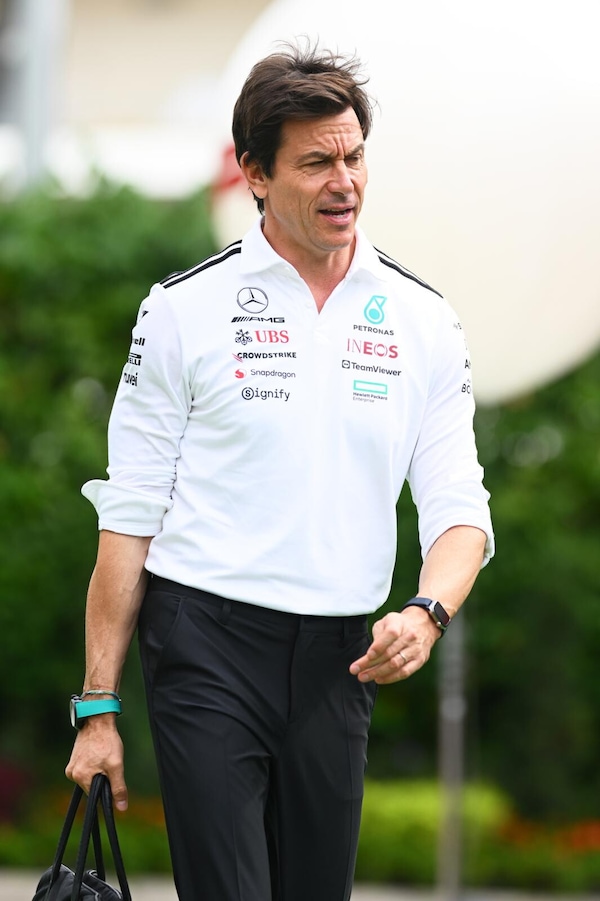 Wolff elogia Russell dopo Singapore: "È stato formidabile. Non ho visto errori"