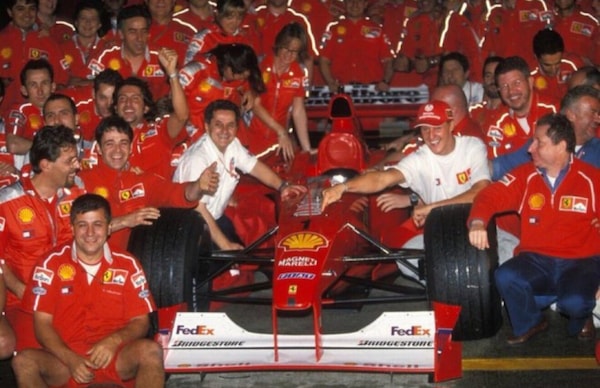 Momenti di gloria: 25 anni fa il primo titolo di Schumacher con la Ferrari