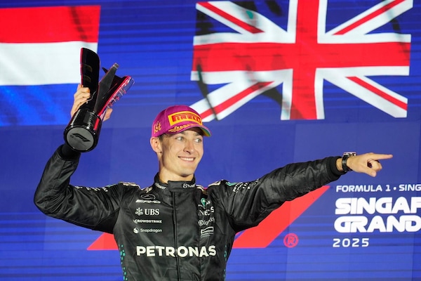 Mercedes vince a Singapore, ma Petronas finisce nella bufera