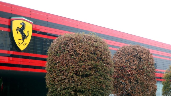 Tutti contro tutti. Maranello, la crisi non è solo tecnica