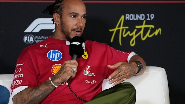 Hamilton, focus sul 2026: "Voci intorno al team non aiutano, GP di prova per migliorare"