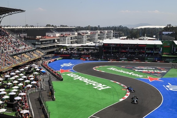 Colpo Ferrari: Leclerc in prima fila, Hamilton terzo. Ecco la griglia di partenza del GP del Messico