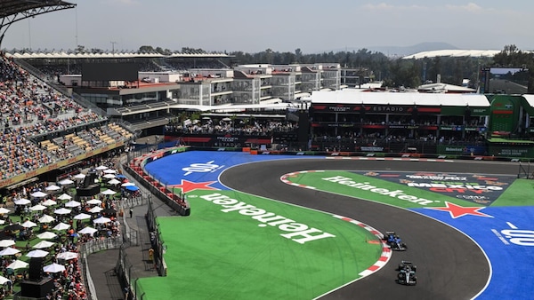 Colpo Ferrari: Leclerc in prima fila, Hamilton terzo. Ecco la griglia di partenza del GP del Messico
