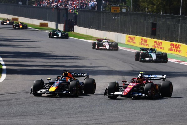 Hamilton, la penalità cambia tutto: "Episodio di gara, sono stato l'unico a essere penalizzato"