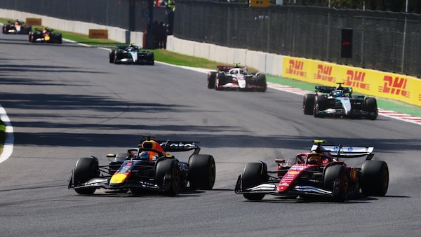 Hamilton, la penalità cambia tutto: "Episodio di gara, sono stato l'unico a essere penalizzato"