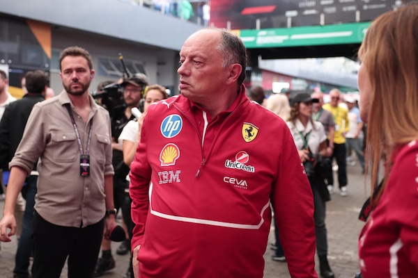 Vasseur: “Leclerc perfetto, ma ha pagato un prezzo severo”