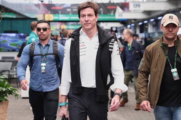 F1 stellare, Wolff verso la vendita di una quota in Mercedes