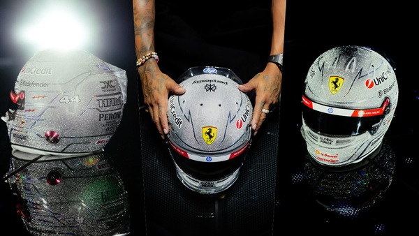 Il sette volte campione accende Las Vegas: svelato il nuovo casco