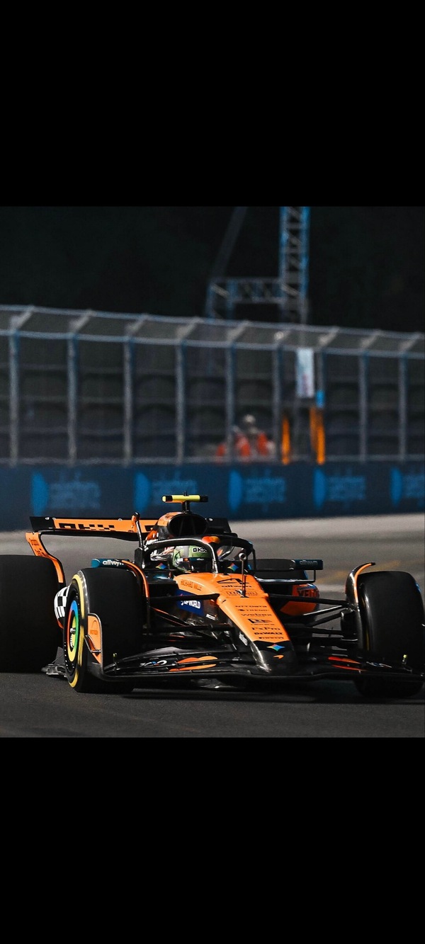 GP Las Vegas, FP2: Norris svetta, due bandiere rosse complicano i programmi