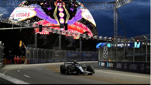 GP Las Vegas, FP3: Russell su Verstappen, ma tutto da scrivere