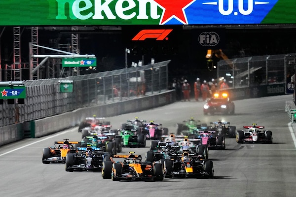 GP Las Vegas, che rischio! Marshall in pista durante la gara