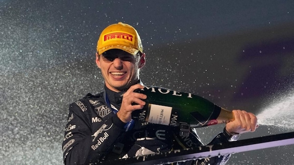 L'editoriale del direttore: Ora Max spalanca le fauci