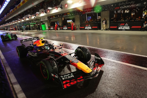 Red Bull divisa: Max domina, Tsunoda in affanno