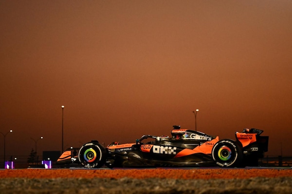 GP Qatar, FP1: doppietta McLaren, davanti ad Alonso