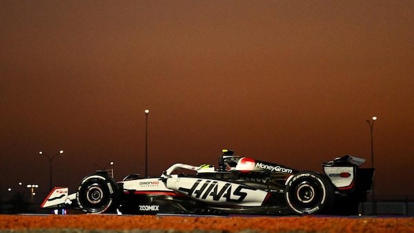 Aspettando la VF-26: dieci anni di Haas