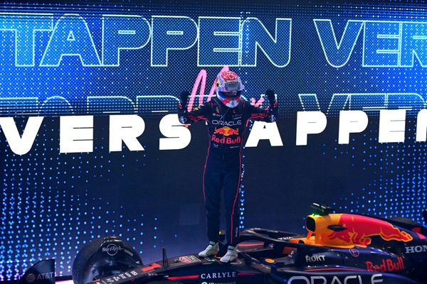 Verstappen fa saltare il banco in Qatar: "Vittoria importantissima, tutto è possibile"