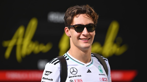Russell rilassato ad Abu Dhabi: Mercedes punta il secondo posto