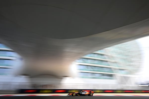 GP Abu Dhabi, FP1: Norris, Verstappen e Leclerc in 16 millesimi