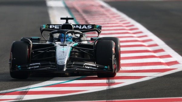 FP3, GP Abu Dhabi: Russell chiude davanti a Norris e Verstappen