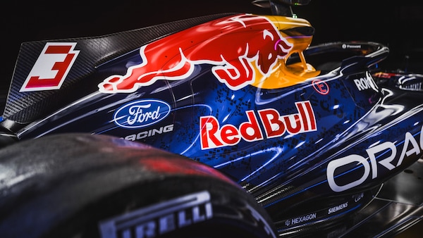 Red Bull RB22, colori a parte è la power unit DM la protagonista