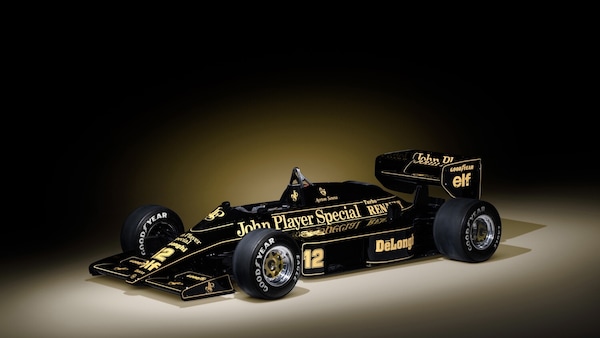 Senna, l'iconica Lotus giallo-oro è in vendita: ecco quanto vale