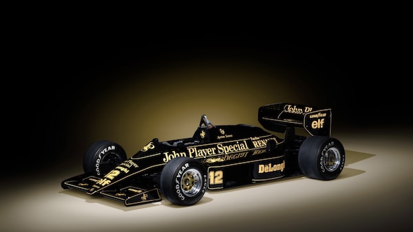 Senna, l'iconica Lotus giallo-oro è in vendita: ecco quanto vale