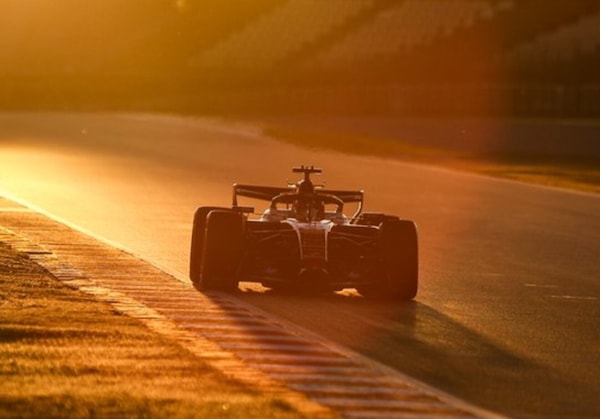Test F1 Barcellona: affidabilità già alta, Mercedes e Ferrari ok, Aston Martin in ritardo
