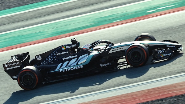 Mercedes mette la freccia: nel 2026 il sorpasso alla Ferrari su questa statistica?