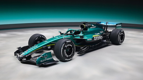 Aston Martin, ecco la veste definitiva della AMR26