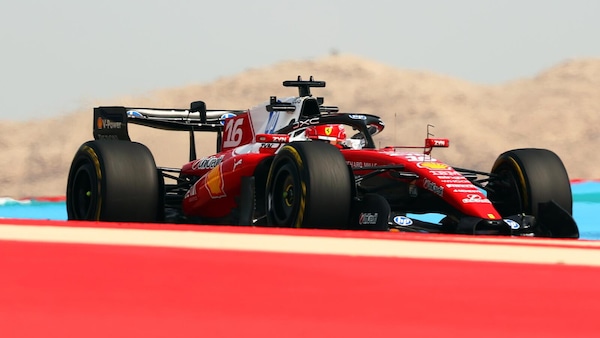 Test F1 Bahrain 2026 - day 2: problemi in Mercedes e Red Bull, Leclerc detta il passo