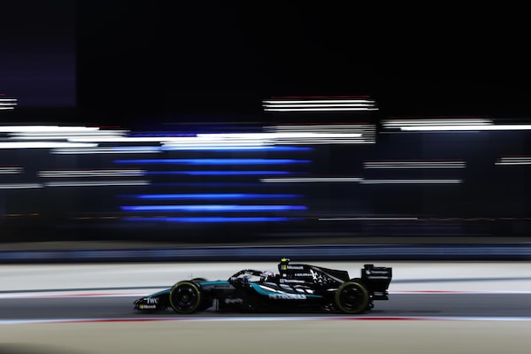 Test Sakhir-1, terza giornata: Antonelli al top, Hamilton ko nel finale