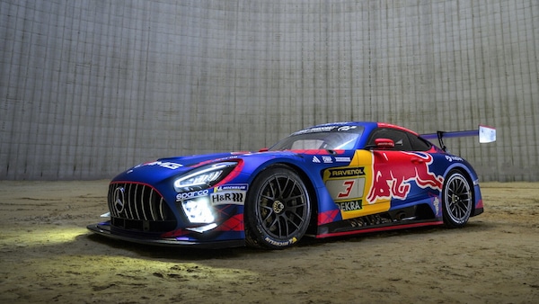 Mercedes e Verstappen: insieme in pista il 21 marzo