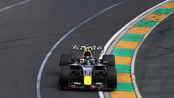 Hadjar convince con Red Bull, frenato dall’affidabilità