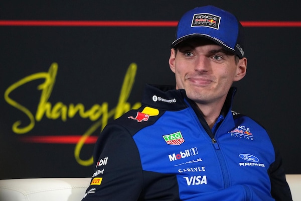 Verstappen: "Aspettando che la F1 migliori mi diverto altrove"