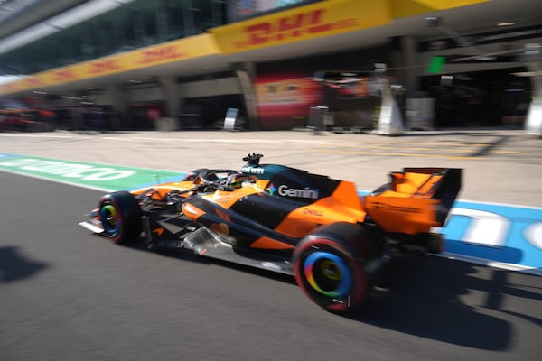 Clamoroso al GP Cina: le McLaren entrambe ko prima del via!