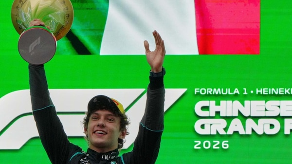 Antonelli, vittoria entro 365 giorni dal debutto: è il 14° a riuscirci