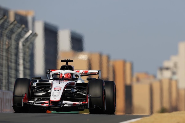 Più GP senza pole position: Ocon supera Grosjean