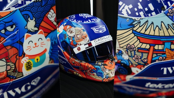 Il nuovo casco di Bottas porta la firma della sua compagna