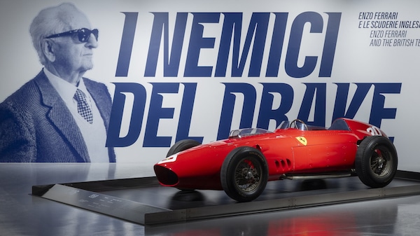 I nemici del Drake: al MAUTO la rivoluzione inglese che sfidò Ferrari