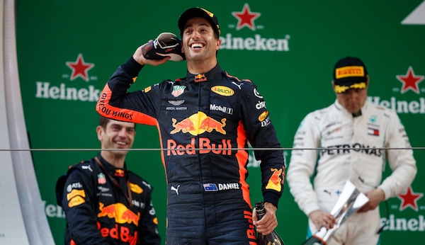 Ricciardo dallo shoey al ritiro: “Ho dato tutto. Ero esausto”