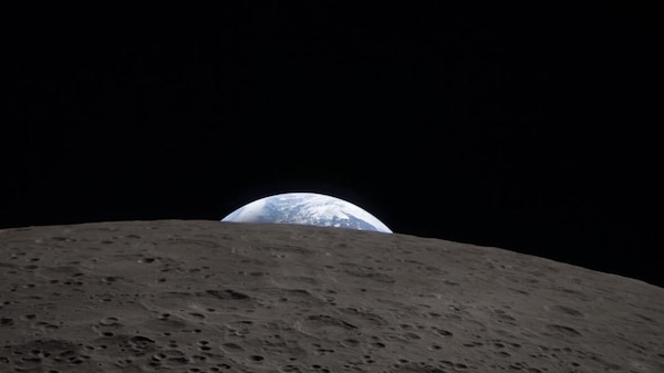 40 minuti di silenzio e una voce: il filo invisibile tra lo spazio e la F1