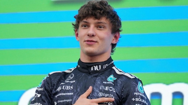 Antonelli da record: la sua card supera i 200mila dollari e entra nella storia