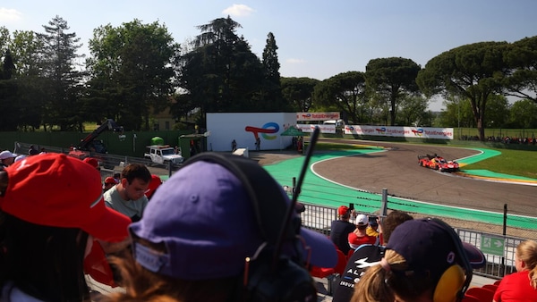 6 Ore Imola, sabato, diario di bordo: tutti pazzi per Giovinazzi!