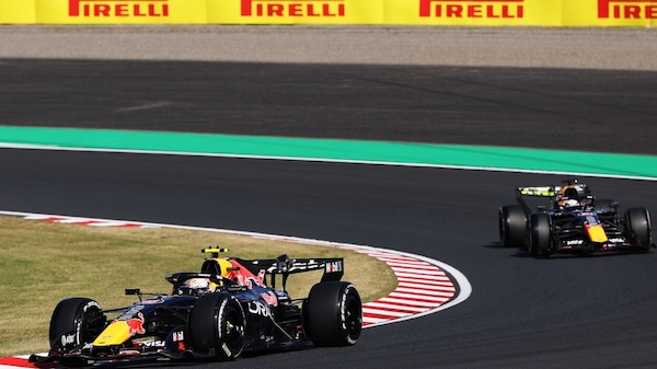 Red Bull, Verstappen in pista a Silverstone con una RB22 molto diversa