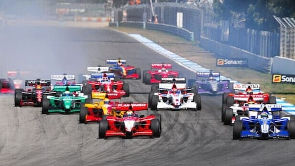 Superleague Formula: quando calcio e motori si sfidarono in pista